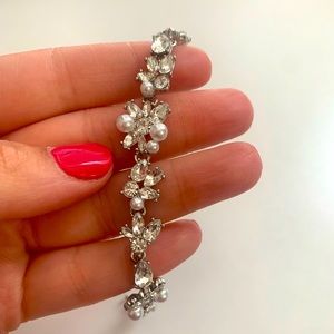 NWT Olive+Piper silver Raella bracelet